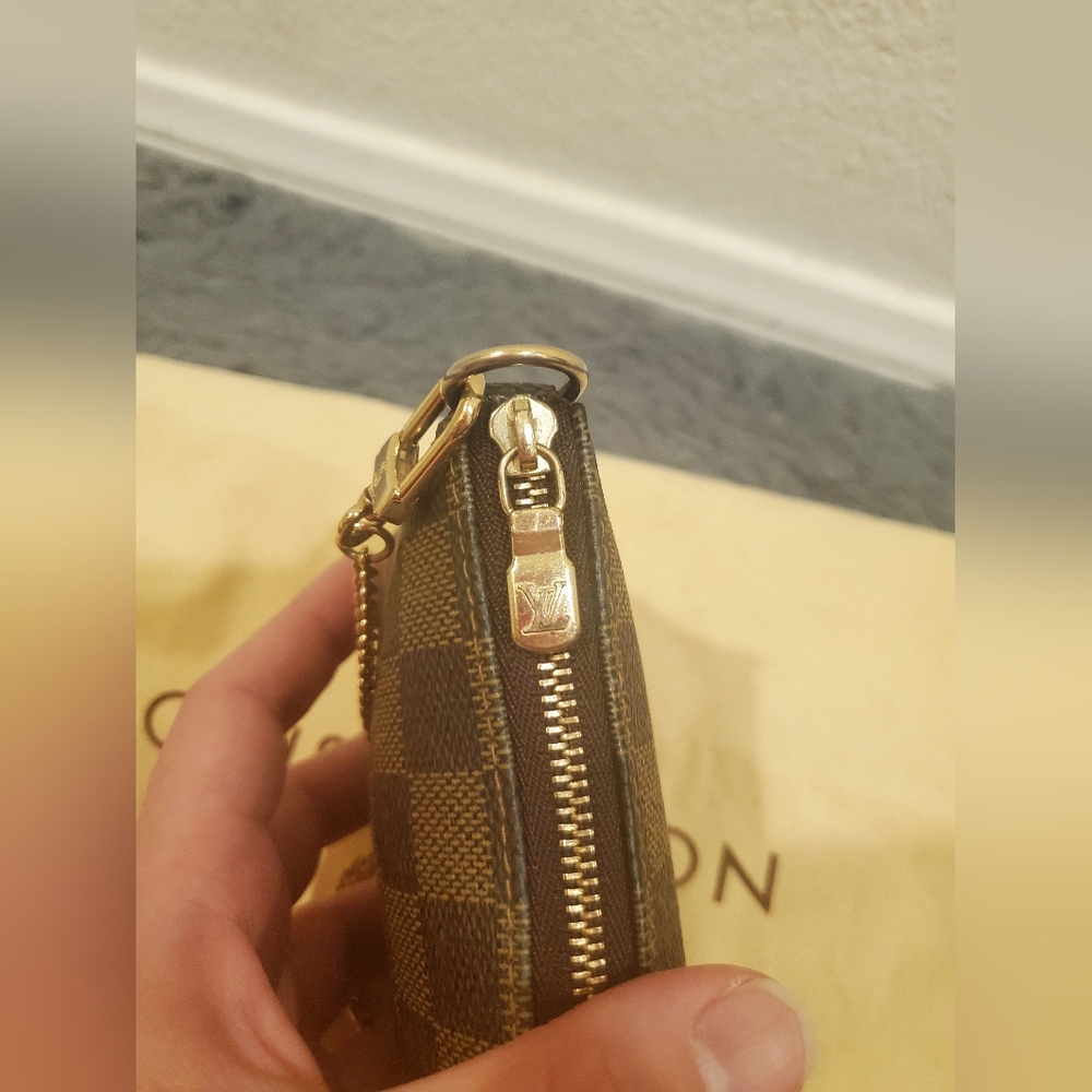 Louis Vuitton mini pochette damier ebene - Picture 6 of 16